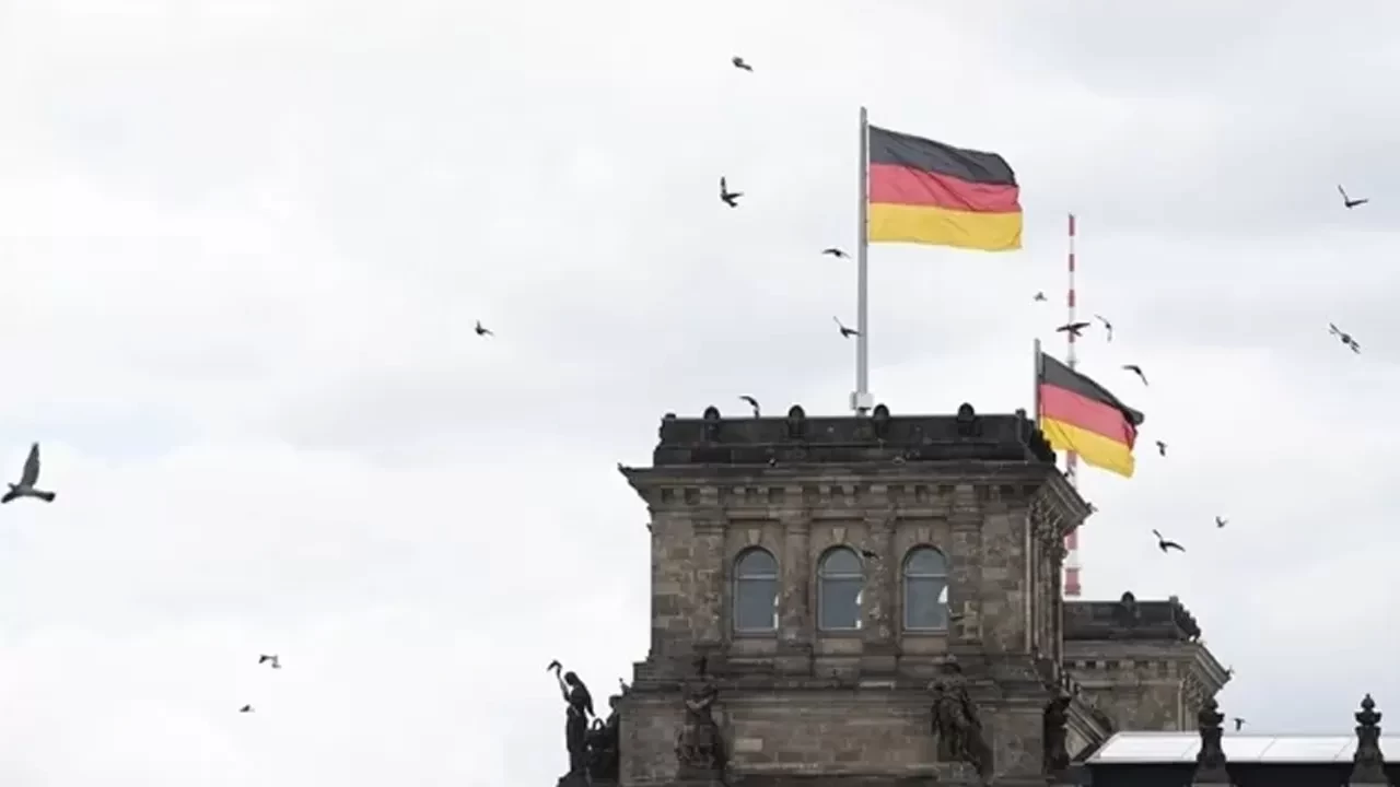 Almanya'nın Bavyera eyaletindeki yerel seçimlerde iki Türk kökenli aday belediye başkanı oldu