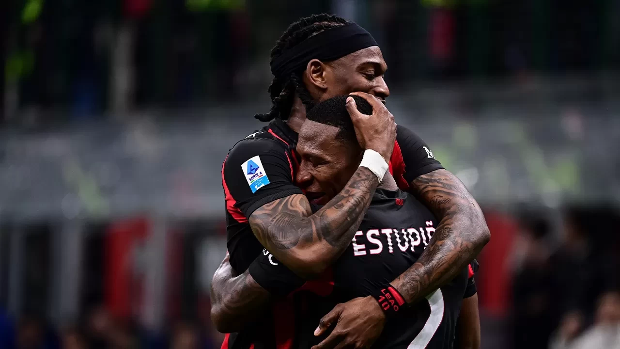 Serie A'da Milan, Inter derbisini Estupinan’ın golüyle kazandı