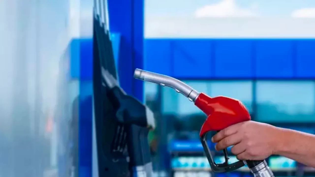 30 Mart 2026 Akaryakıt Fiyatları: Benzine ve Motorine Zam Var mı?