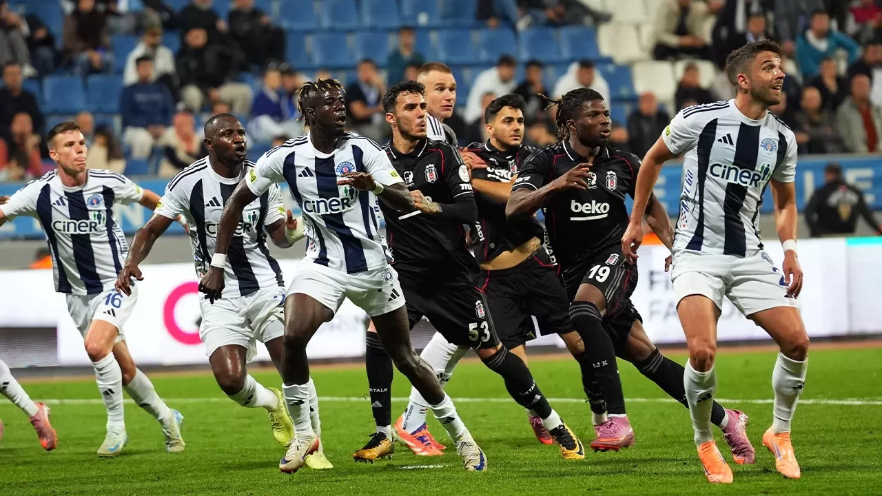 Süper Lig'de Beşiktaş-Kasımpaşa maçının ilk 11'leri belli oldu
