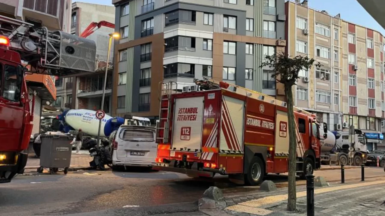 Zeytinburnu’nda inşaat faciası: Beton dökülürken yan binanın duvarı patladı!