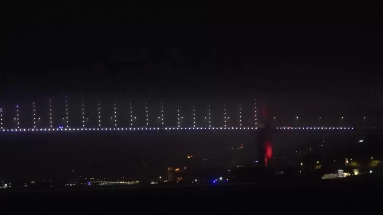 İstanbul'da yoğun sis etkili oluyor