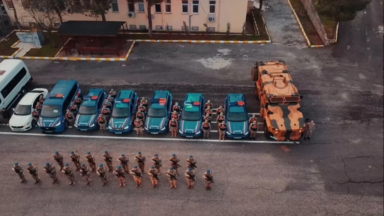 Hesaplardan servet çıktı! 12 ilde 4 milyar liralık para trafiği deşifre edildi