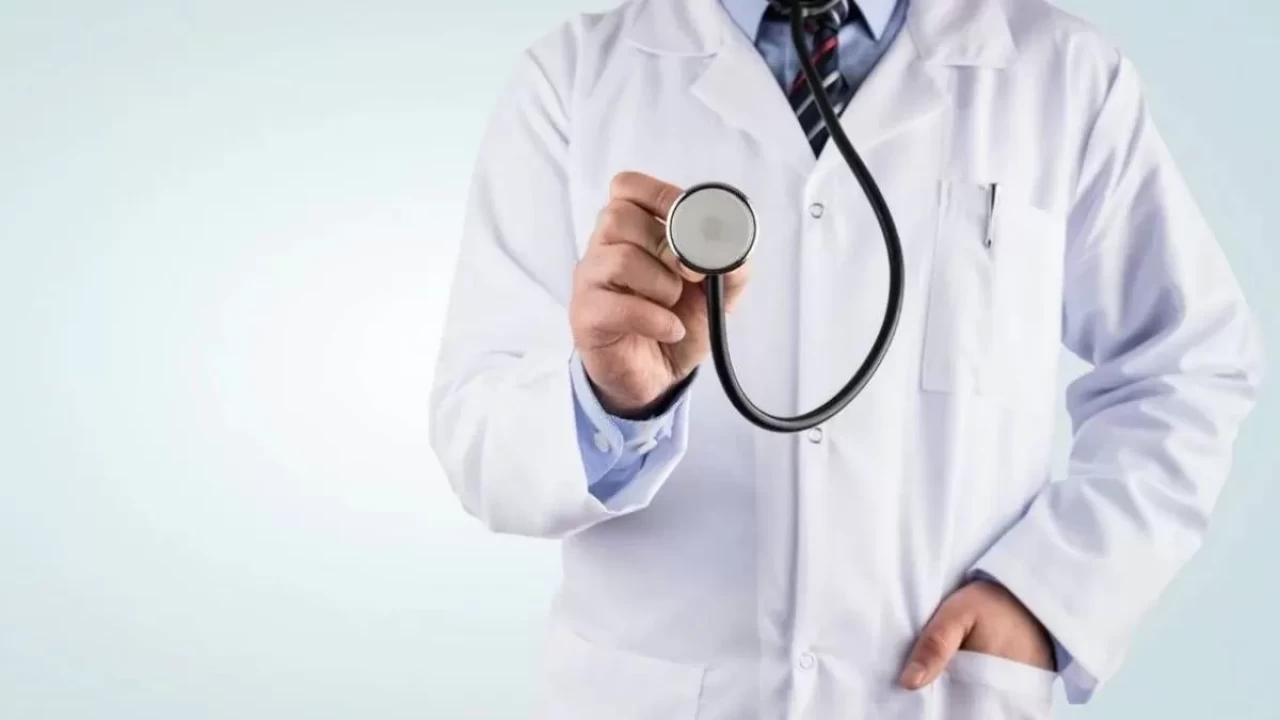 23 Nisan'da hastaneler açık mı? 23 Nisan'da doktorlar çalışıyor mu?