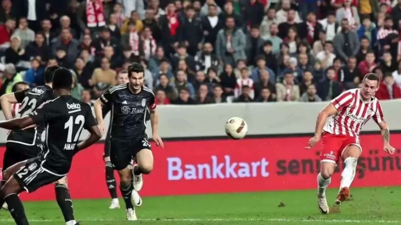 Beşiktaş – Antalyaspor maçı ne zaman, saat kaçta? İşte Süper Lig 29. hafta karşılaşmalarının listesi!