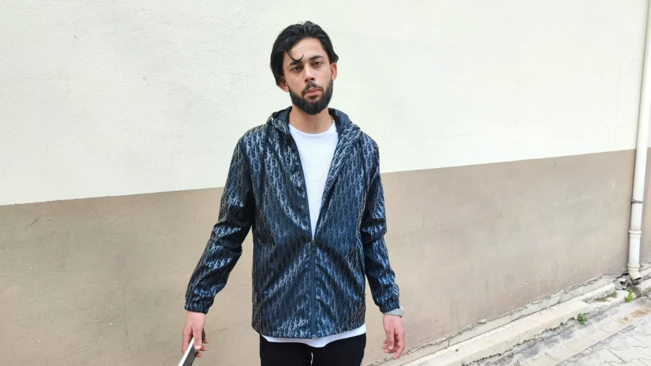 Baba ve bebeğini kurtarmıştı! Kahraman işçi iyilik yapmak isterken bıçaklandı