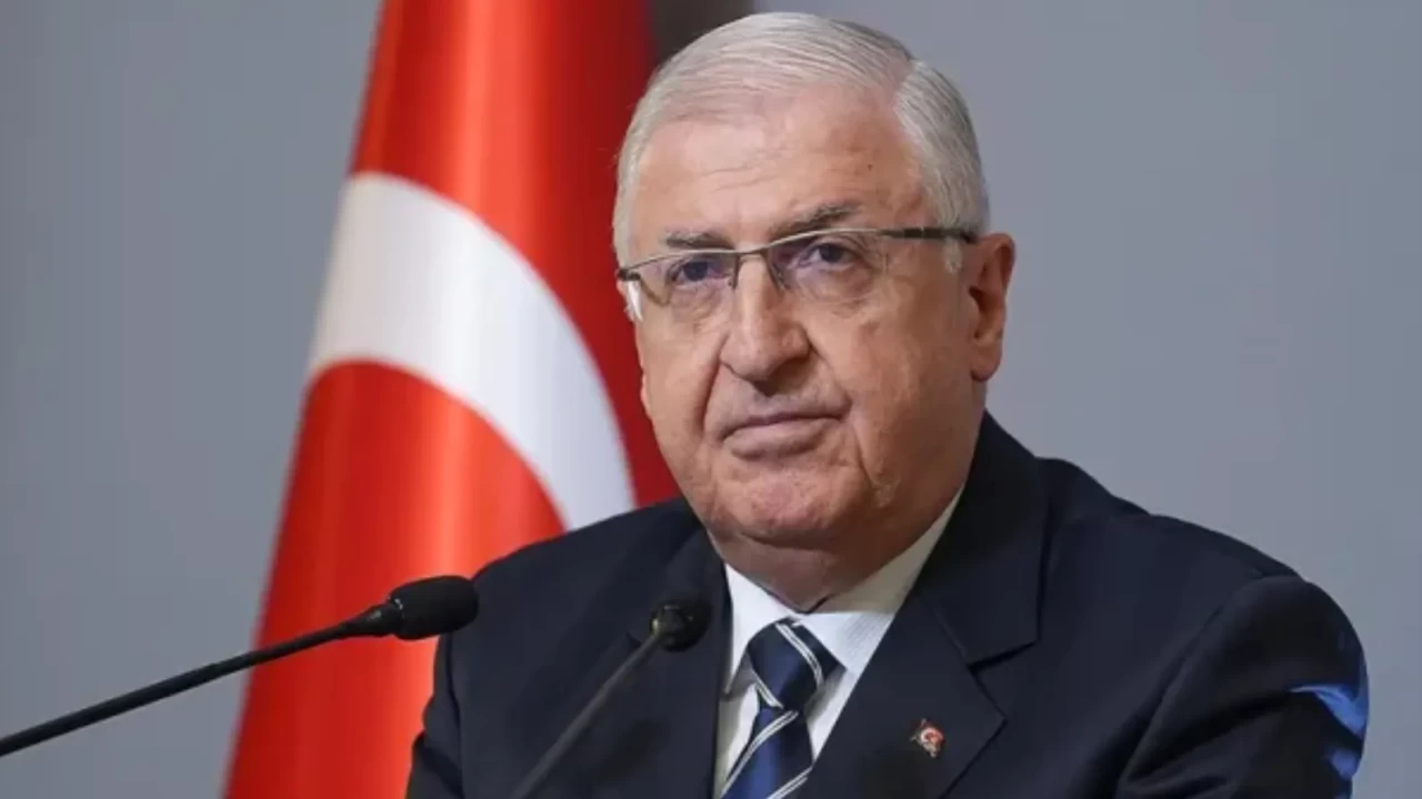 Bakan Güler’den Kara Kuvvetleri’nde kritik mesai: Komuta kademesiyle hedefleri belirledi!