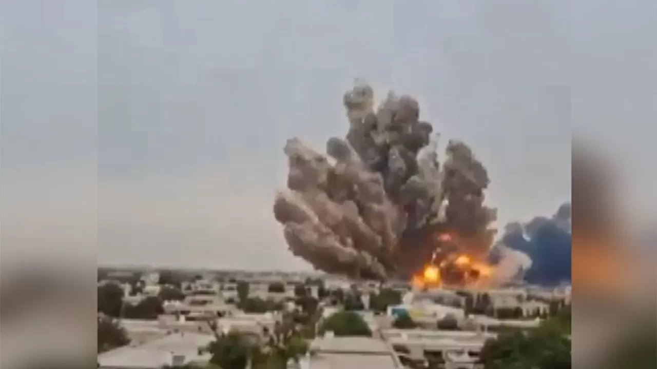 ABD ve İsrail, İran'ın mühimmat deposunu hedef aldı!