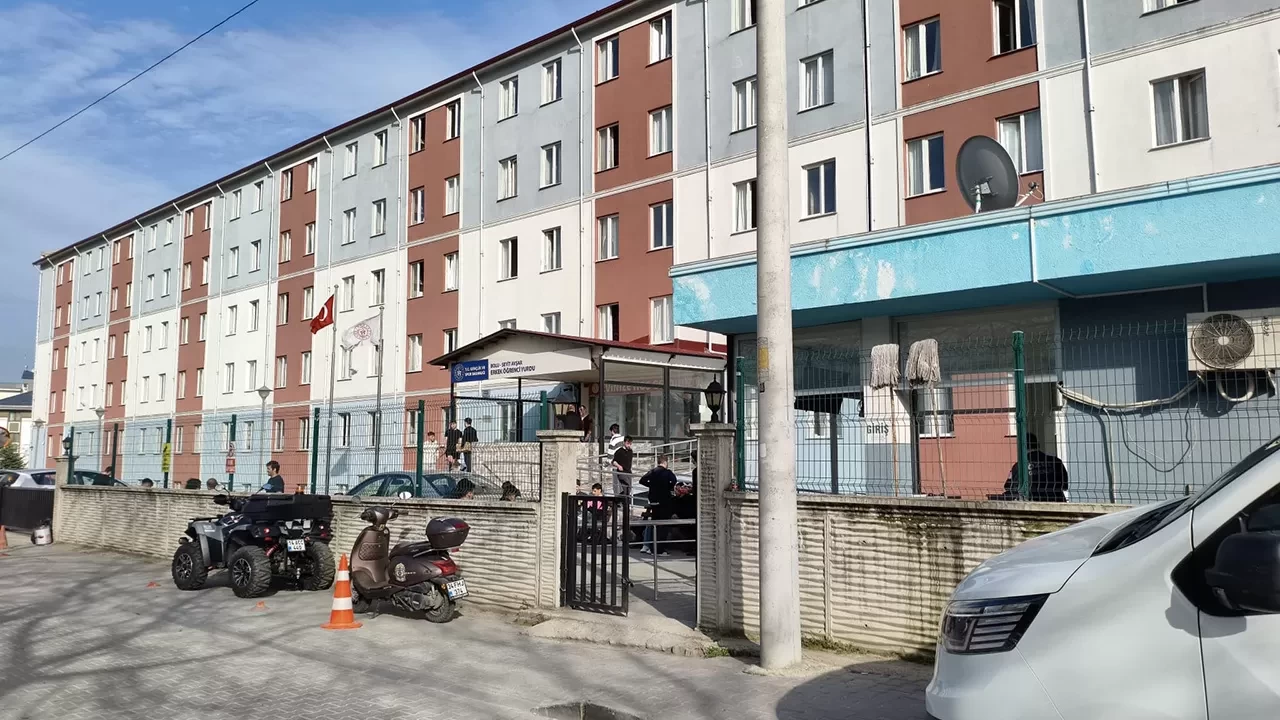 Bolu'da öğrenci yurduna yasaklı madde operasyonu