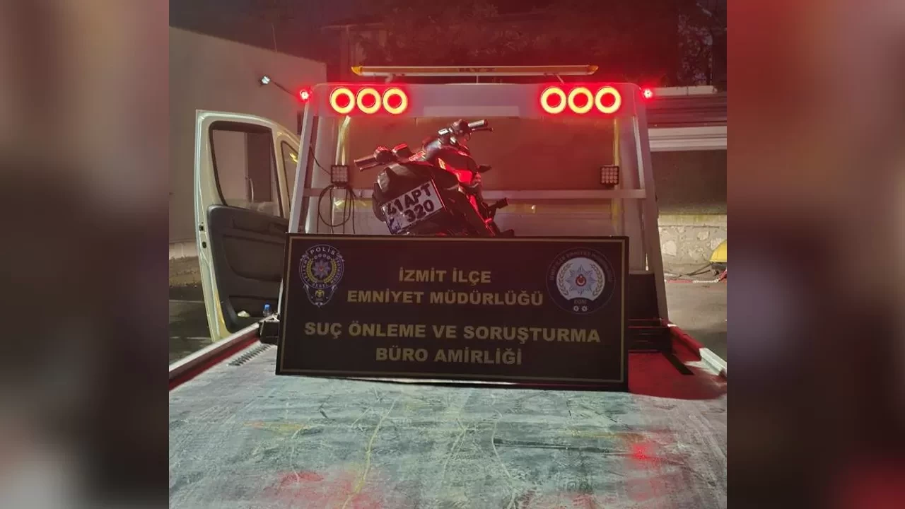 Trafikte tehlikeli şov pahalıya patladı: 175 bin TL ceza kesildi