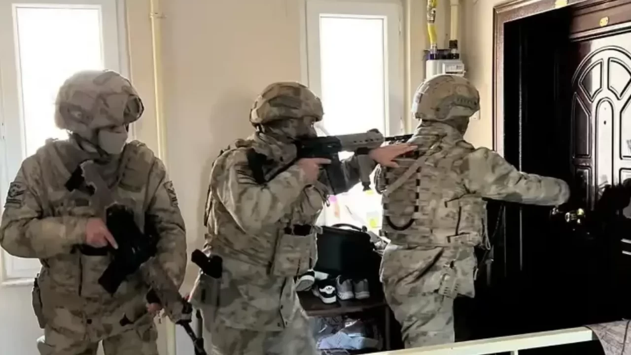 Tefecilere jandarma darbesi: Karaman ve Tokat’ta 56 gözaltı!