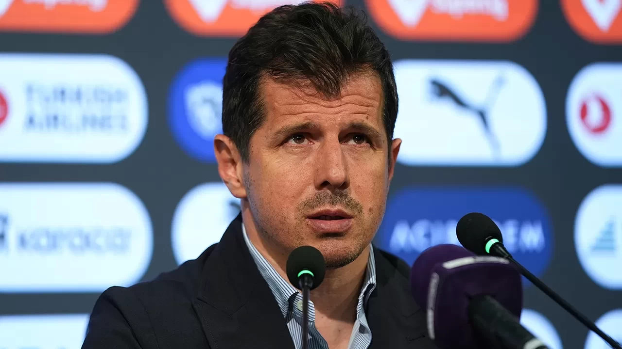 Emre Belözoğlu maç sonrası isyan etti: Hakem faciasına rağmen Başakşehir’i tebrik ederim