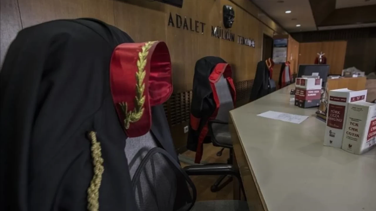 İmamoğlu davasında flaş gelişme! 18 sanığa tahliye kararı