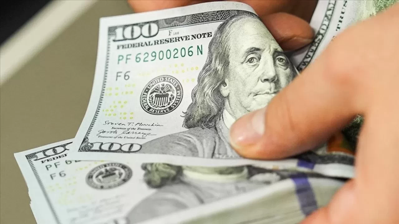 Serbest piyasada haftanın ilk rakamları: Dolar ve euro güne nasıl başladı?