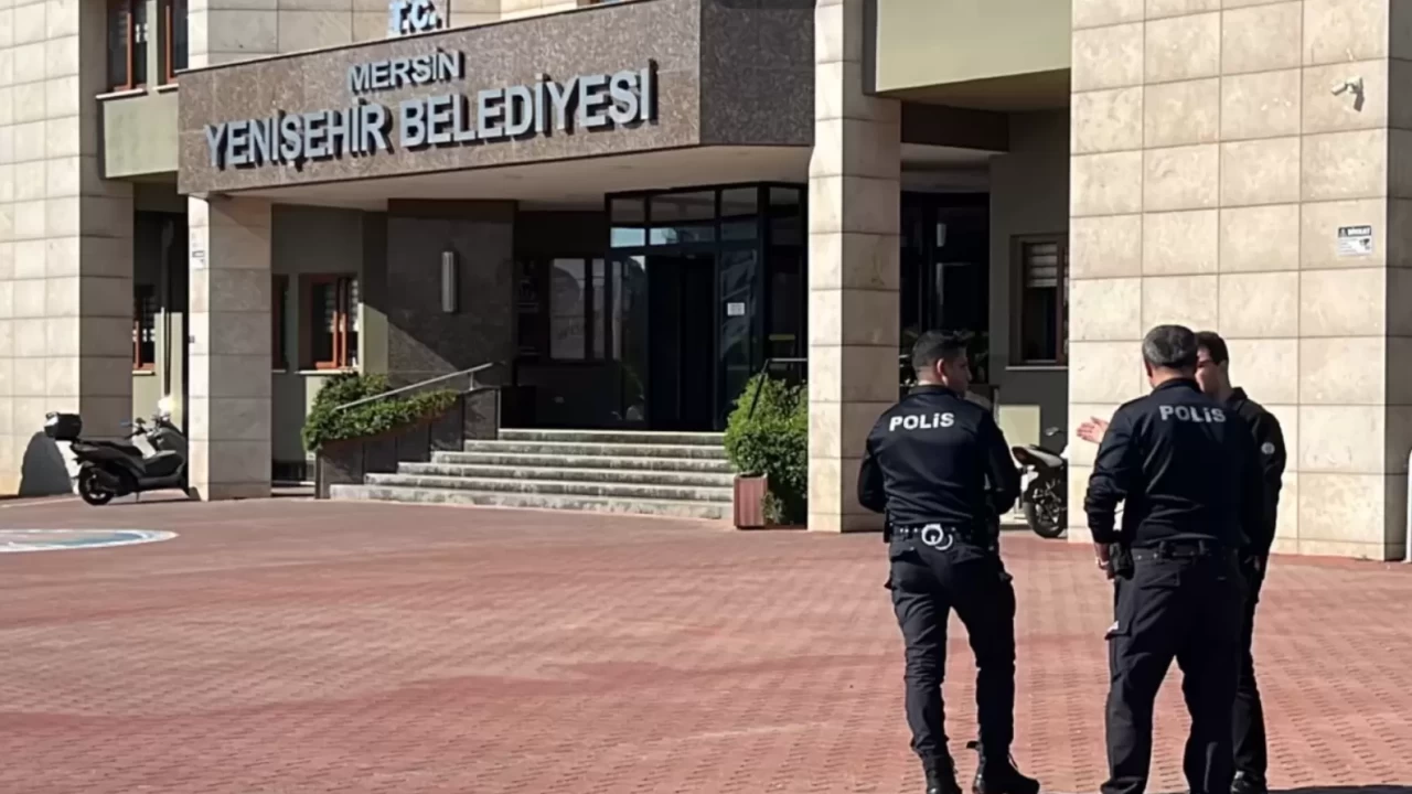 CHP'li Yenişehir Belediyesi'ne rüşvet ve ihaleye fesat operasyonu: 12 tutuklama
