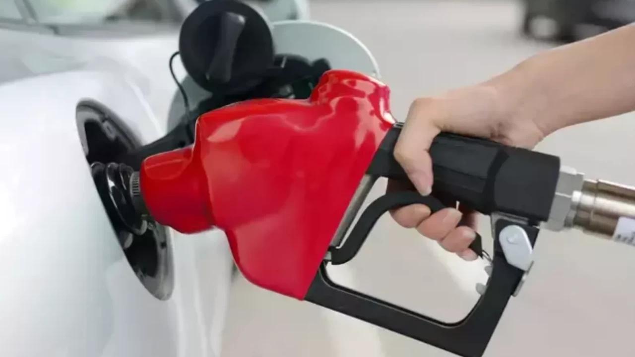 Benzin ve motorin ne kadar, kaç TL? Güncel akaryakıt fiyatları 7 Nisan 2026 İstanbul, Ankara, İzmir