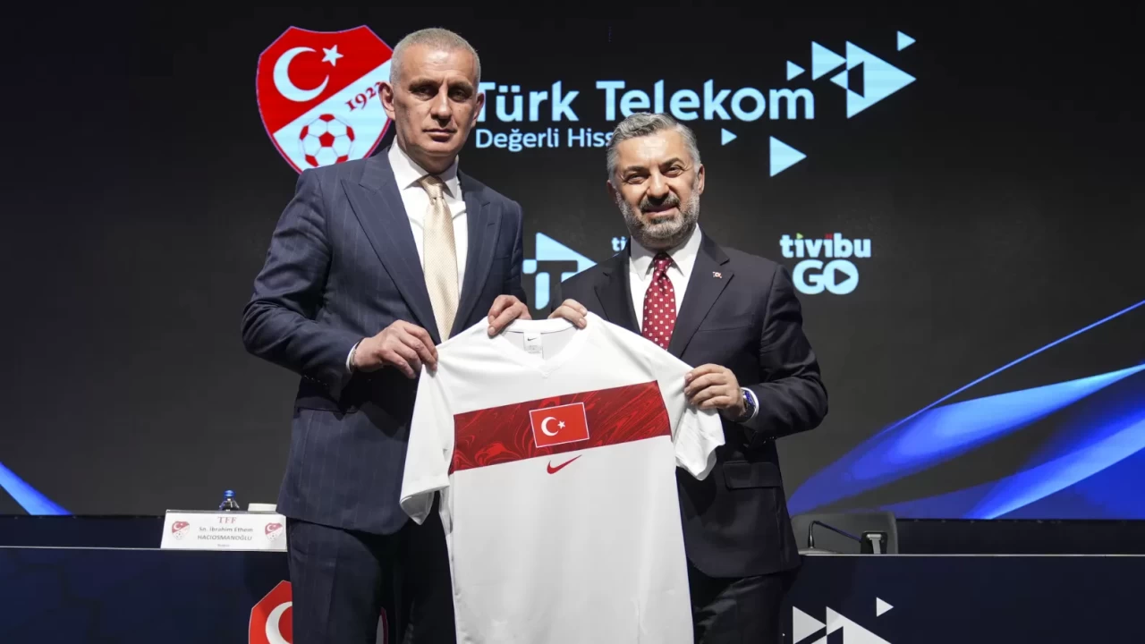 TFF ve Türk Telekom'dan yayın anlaşması: 2. Lig ve 3. Lig maçları Tivibu'da ücretsiz izlenecek