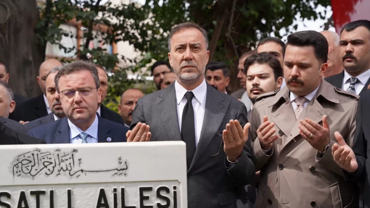 MHP İstanbul’da Volkan Yılmaz dönemi dualarla başladı: Şehit Başkan Haşatlı’ya vefa ziyareti