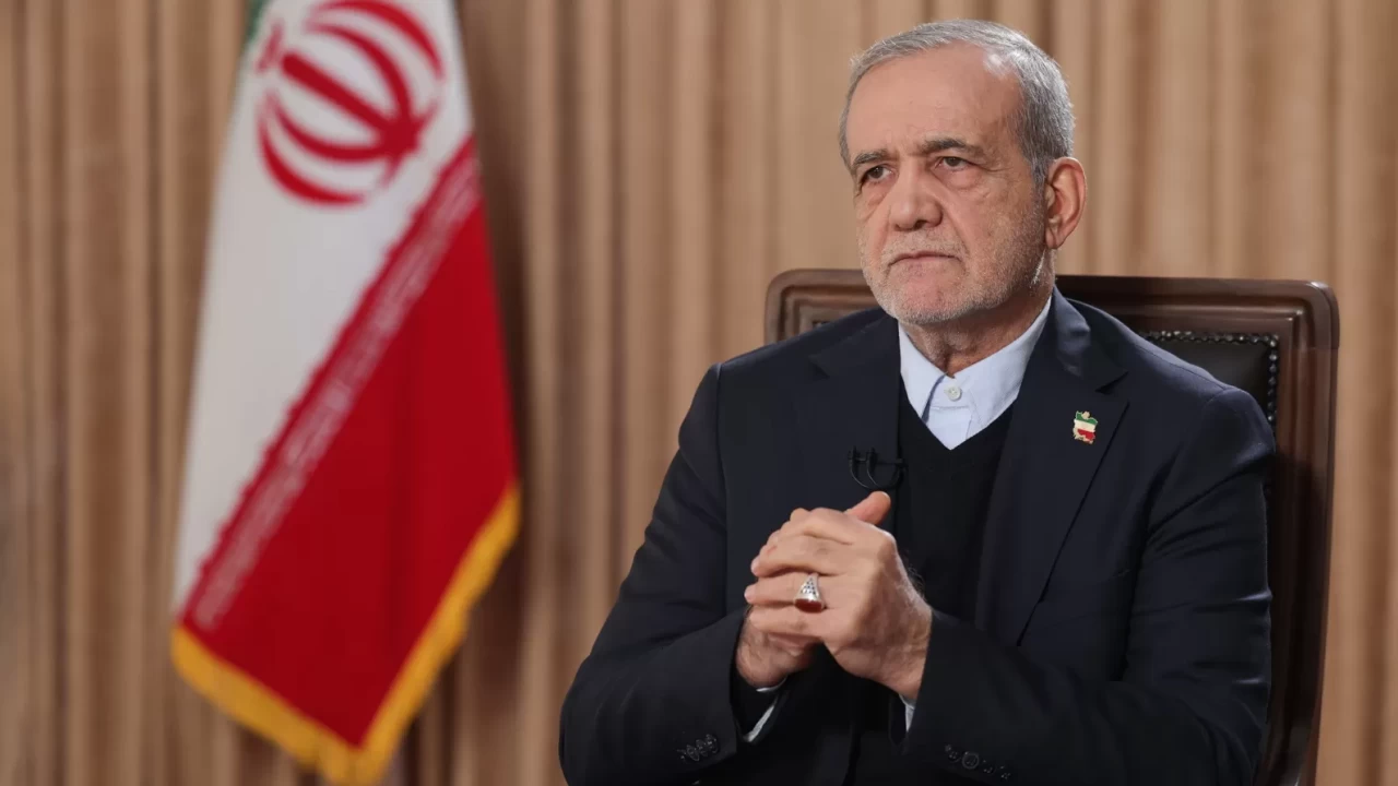 Pezeşkiyan'dan ikiyüzlülük tepkisi: 'Abluka altında müzakere olmaz'