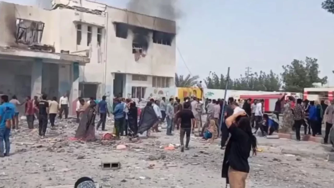 İran savaşta öldürülen öğrenci ve öğretmen sayısını açıkladı!