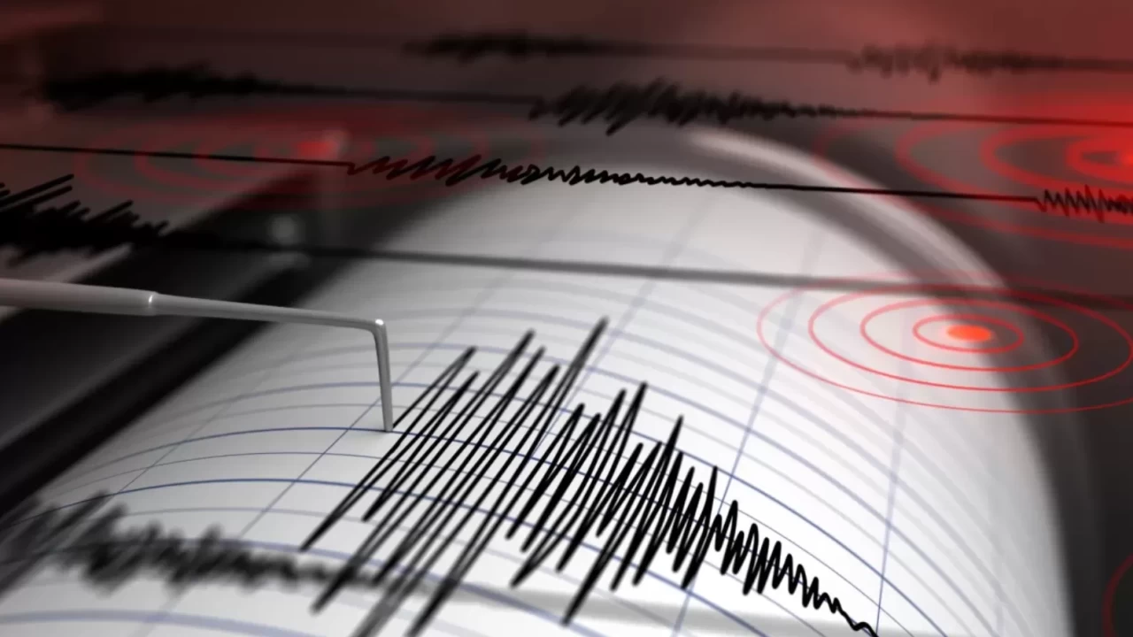 AFAD açıkladı: Ege Denizi'nde 4.1 büyüklüğünde deprem!
