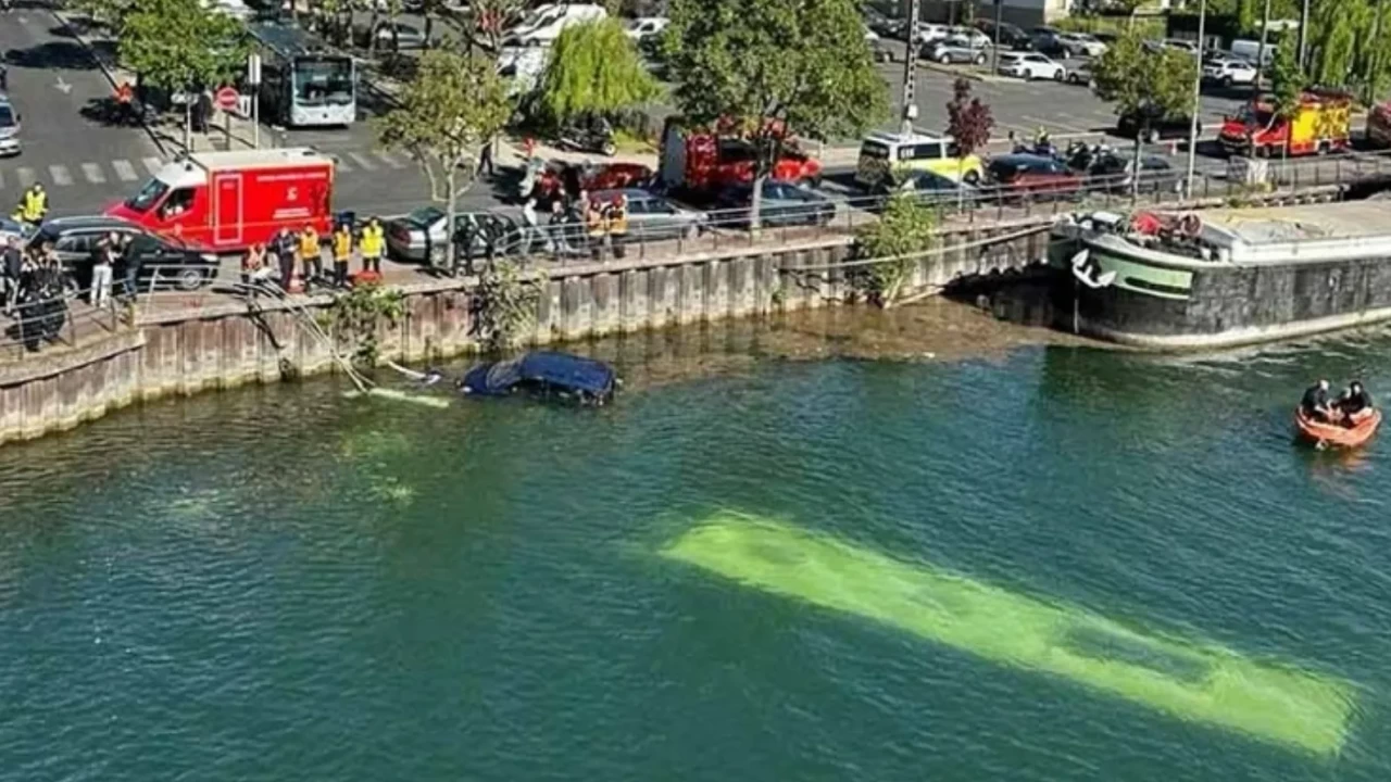 Stajyer sürücü dehşeti! Yolcu otobüsü otomobille birlikte nehre gömüldü