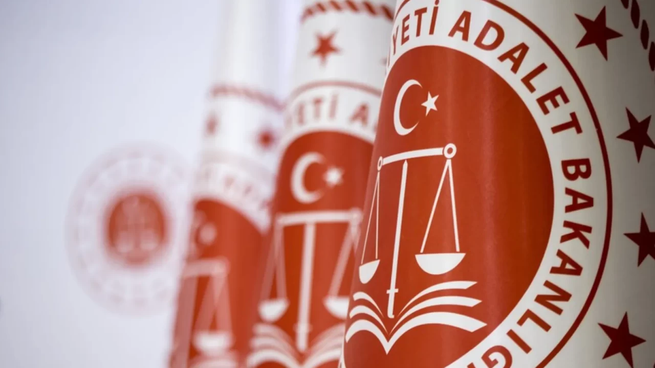 Adalet Bakanlığı’ndan yeni karar: 7 daire başkanlığı kuruldu