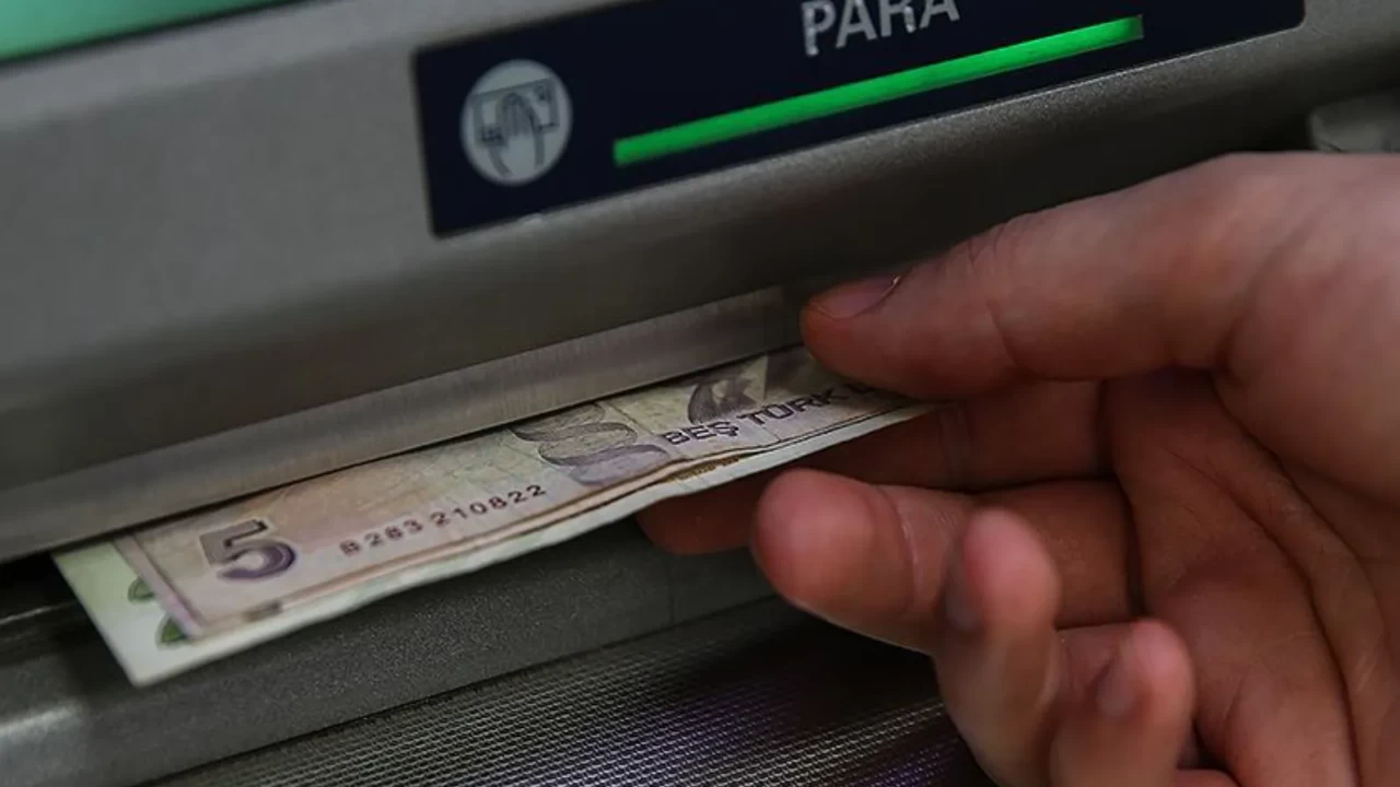 Emekli promosyonları 2026: Bankalar yarışa girdi! En Yüksek promosyonu hangi banka veriyor?