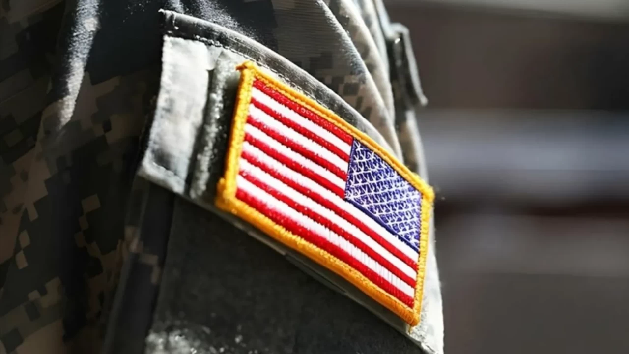 CENTCOM duyurdu: 25 gemiye 'geri dön' talimatı! Touska isimli İran gemisi nasıl durduruldu?