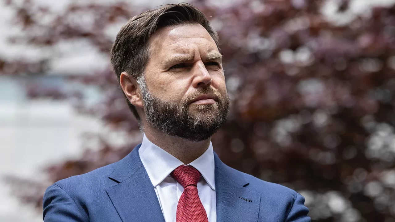 Vance İslamabad’dan eli boş dönüyor: 'İran’la anlaşma sağlanamadı'