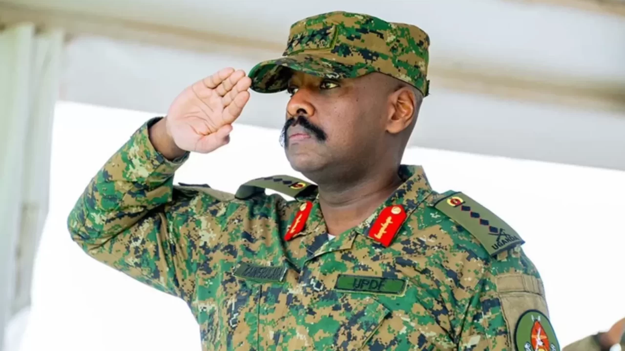 Ugandalı 'küstah' general geri adım attı: 'Türkiye’deki kardeşimlerimi seviyorum'