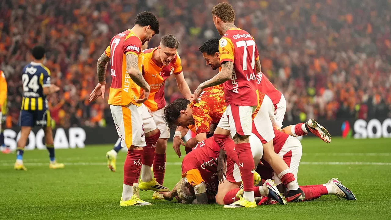 Galatasaray'dan müthiş seri! Okan Buruk'un Fenerbahçe karnesine bir galibiyet daha yazıldı...