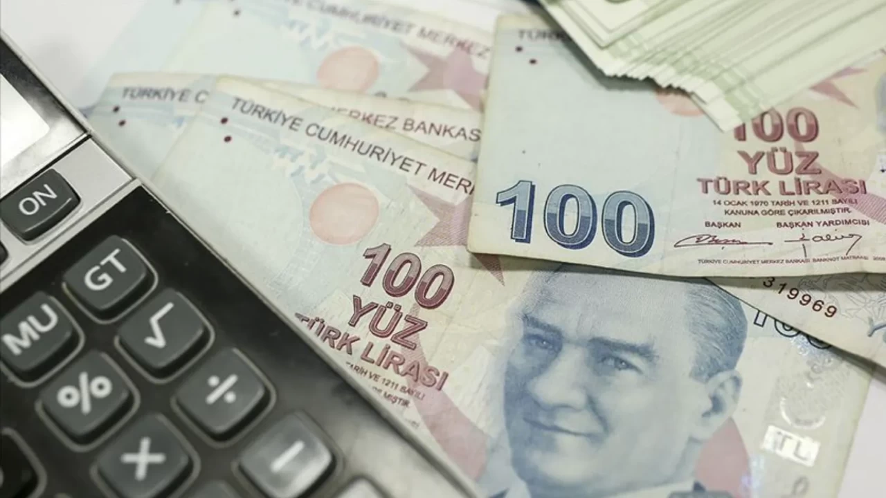 Solcu ekonomist isimden CHP'nin politikalarına ağır eleştiri: Bunlar 1 Yıla kalmaz IMF'yi çağırır!