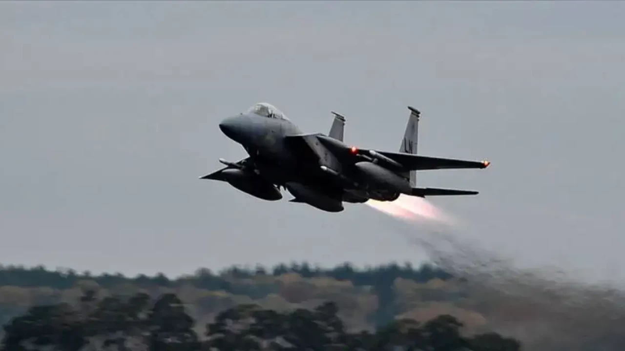 İran devlet televizyonu: Düşman pilotunu teslim edenlere ödül verilecek