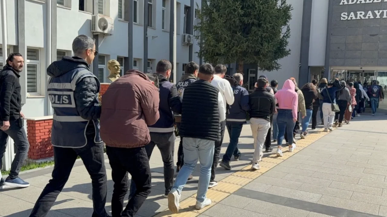 Tokat merkezli 'IBAN' operasyonu: 12 ilde 2,4 milyar liralık vurgun çökertildi!