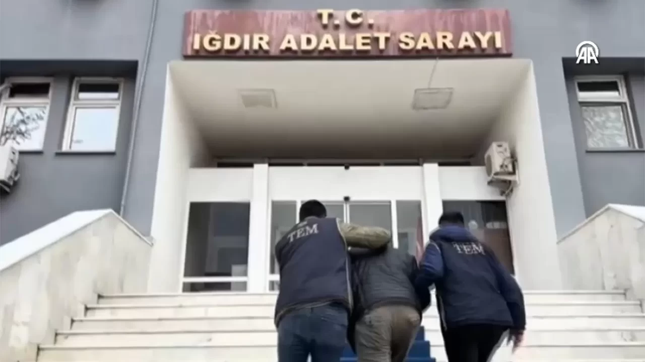 Iğdır'da sosyal medyada terör örgütü propagandası yapan zanlı tutuklandı