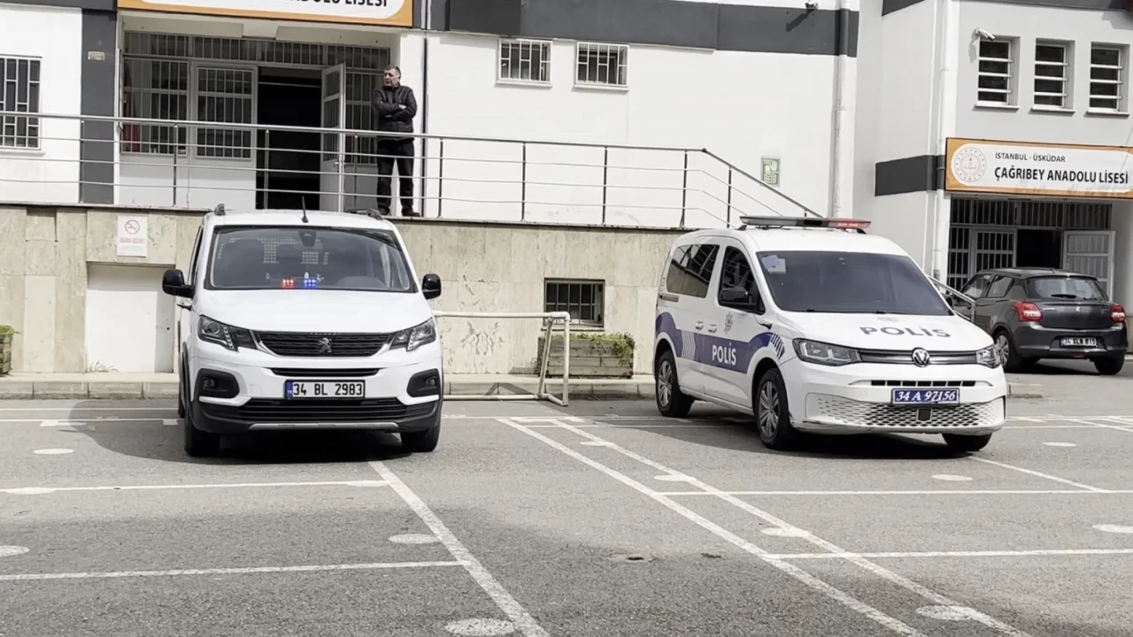 Üsküdar’da sosyal medya alarmı: Okul çevrelerinde güvenlik çemberi kuruldu!