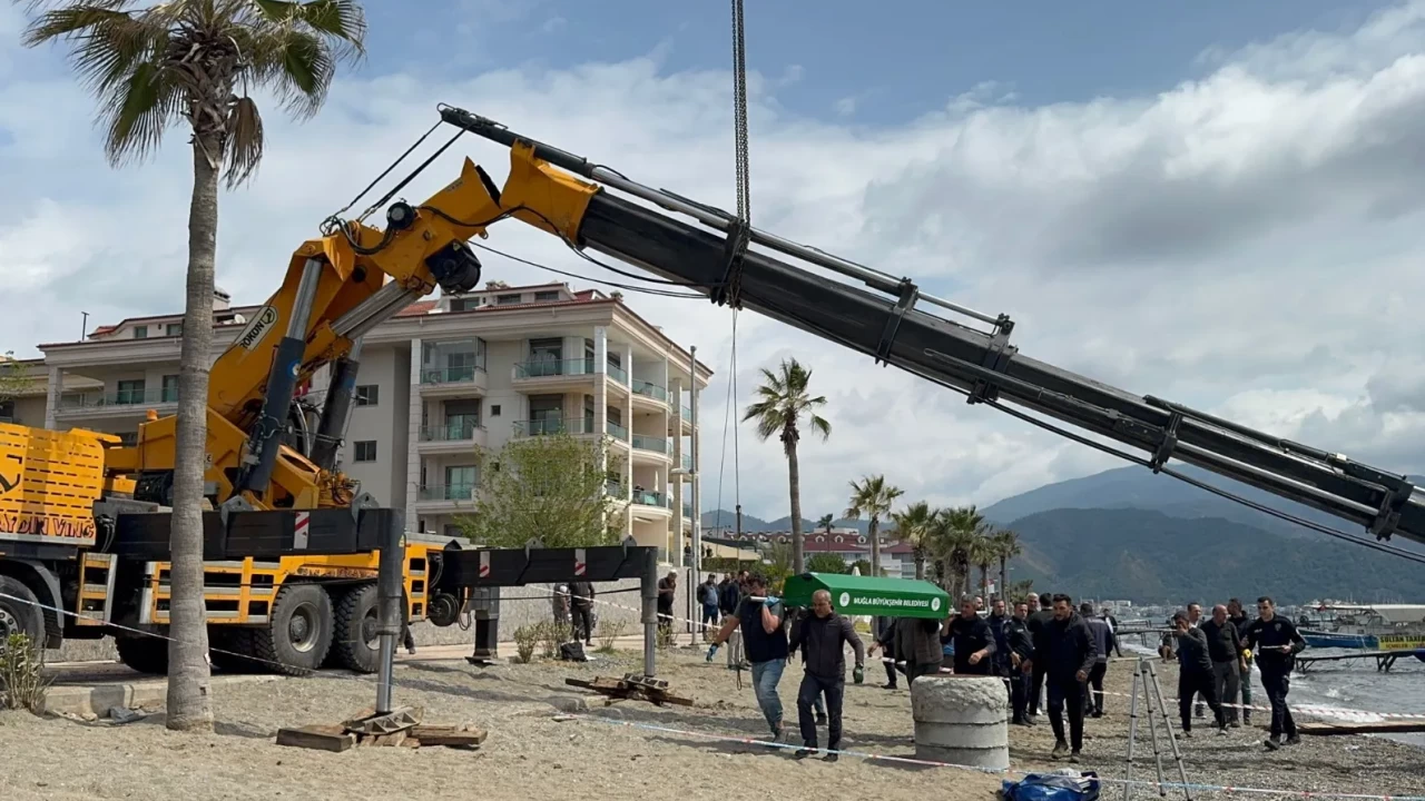 Marmaris Uzunyalı’da Vinç Kazası! Tarık Yasin Şahin Kimdir? Ahşap Tekne İndirilirken Yaşanan Facianın Detayları