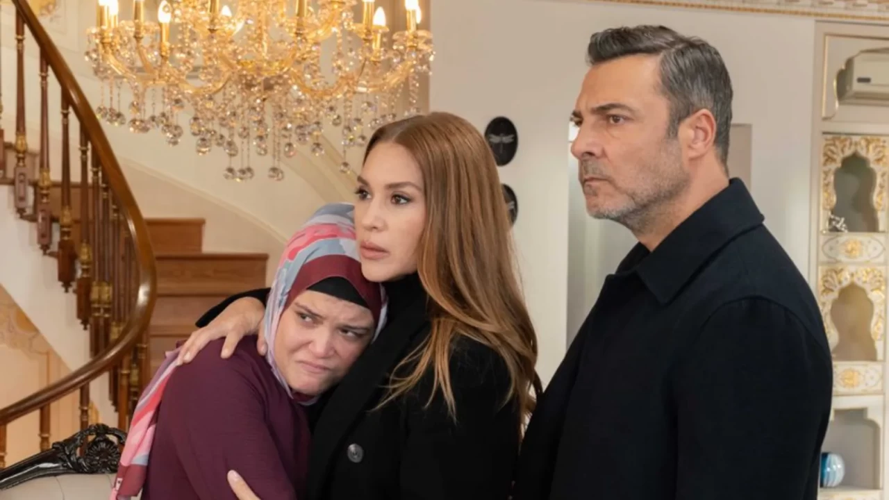 KIZILCIK ŞERBETİ 132. BÖLÜM FULL HD TEK PARÇA İZLE! Ünal malikanesinde yer yerinden oynadı