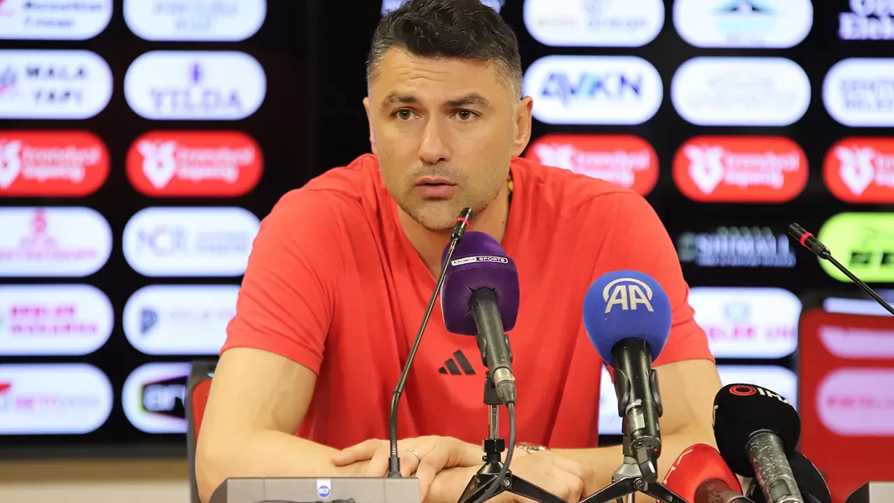Burak Yılmaz, Alanyaspor maçı sonrası konuştu: Bugün itibariyle ligde kaldığımızı düşünüyorum