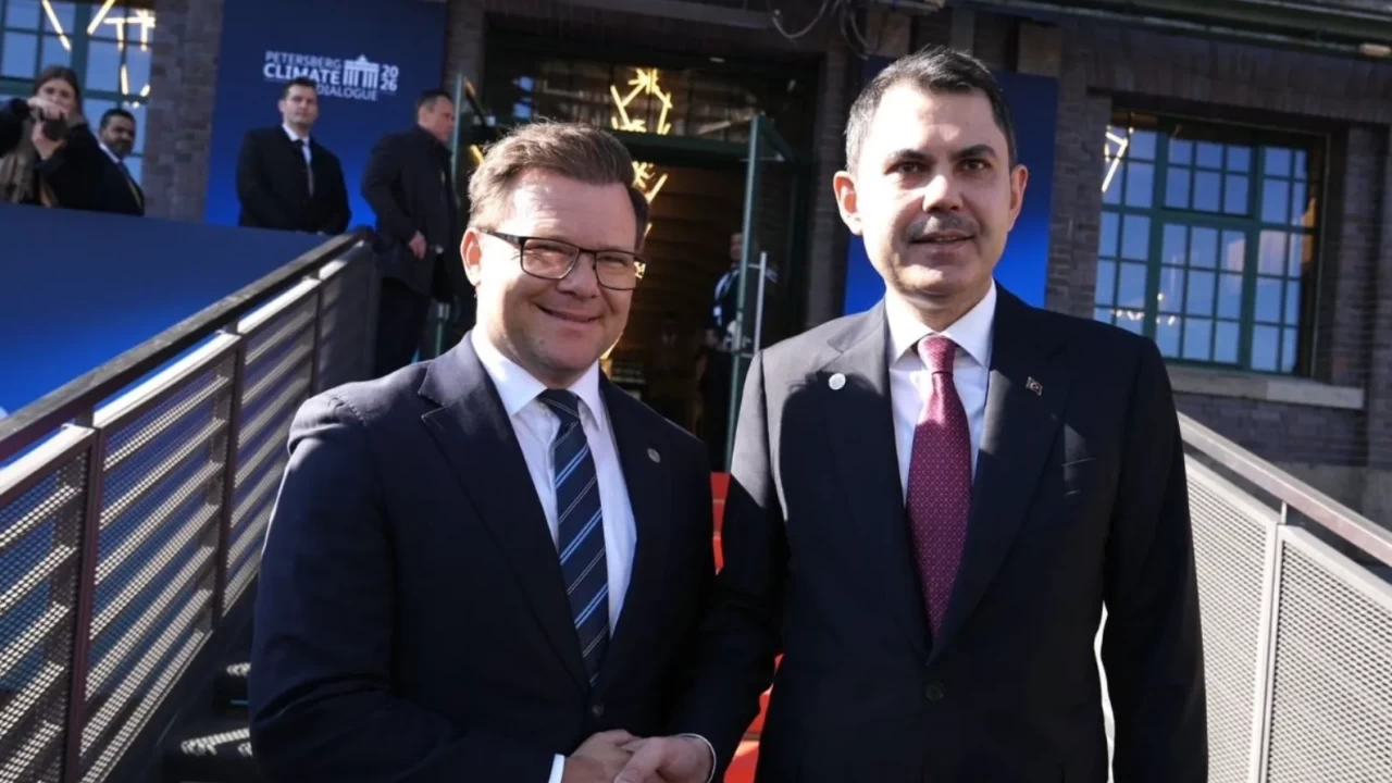 COP31 Başkanı Murat Kurum Berlin'de Konuştu: Türkiye'nin 2035 Yenilenebilir Enerji Hedefleri Neler?