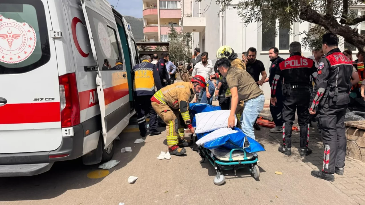 Kahramanmaraş'ta okulda silah sesleri! Olay yeri görüntülendi