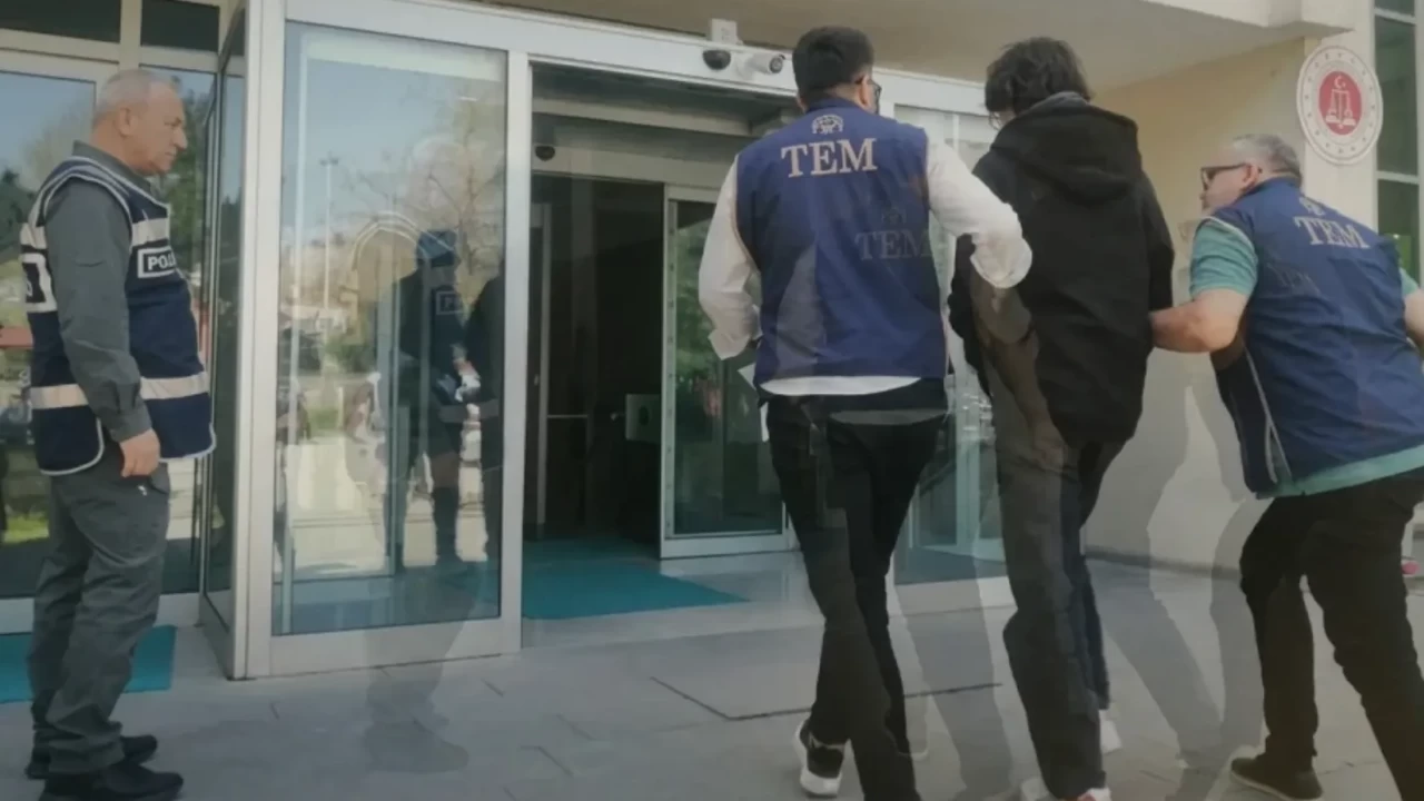 TOKAT NİKSAR’DA OKUL SALDIRISI ALARMI! Ahmet Altıkulaç Anadolu Lisesi tehdidi polisi harekete geçirdi: 'Sıra orada' paylaşımının altından 'Şaka' çıktı