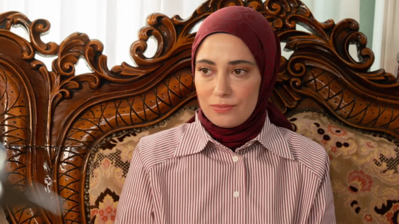 Kızılcık Şerbeti Nursema veda mı ediyor? Ceren Karakoç diziden ayrılıyor mu? İşte yangın sahnesinin şok detayları