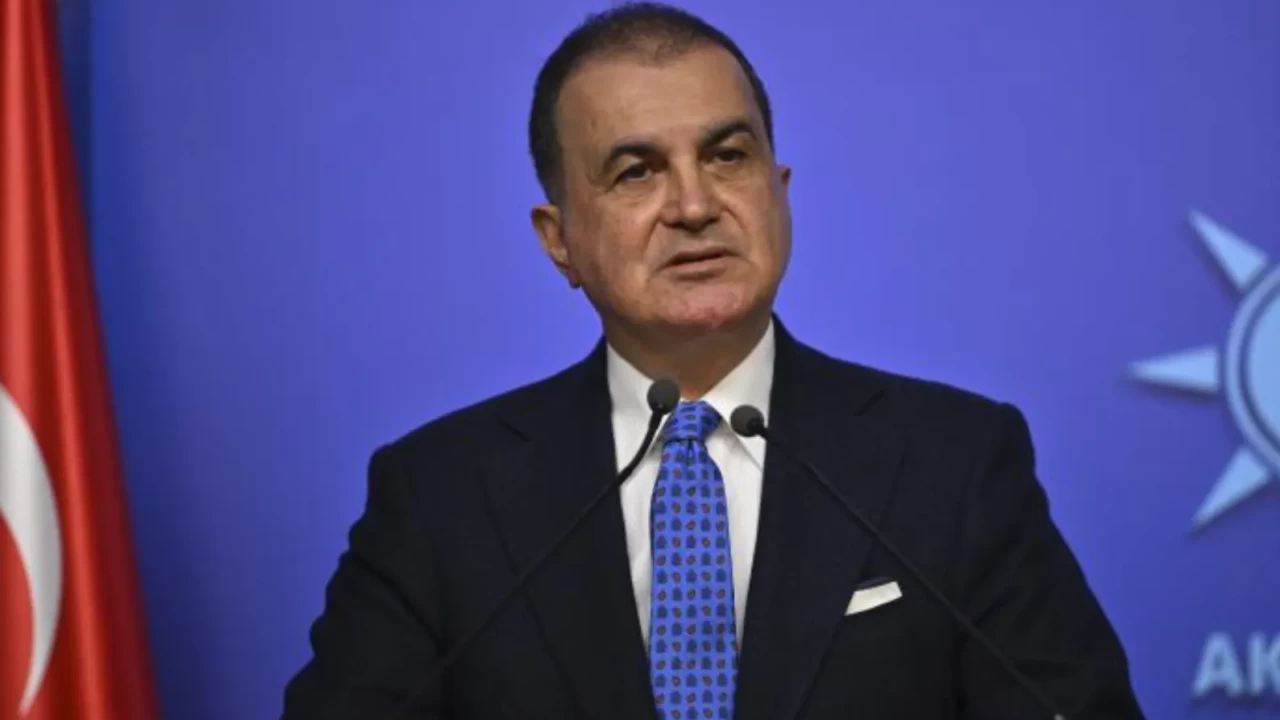 Ömer Çelik’ten Paris’e sert uyarı: Gereksiz bir cüretkarlık içindeler