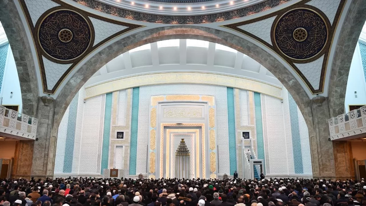 Diyanet 1 Mayıs Cuma hutbesi yayınlandı mı? Bu haftaki Cuma hutbesinin konusu ne? İşte tam metin!