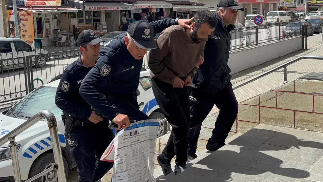 Adana'da çocuk istismarı görüntülerini sattığı iddia edilen şüpheliye operasyon yapıldı