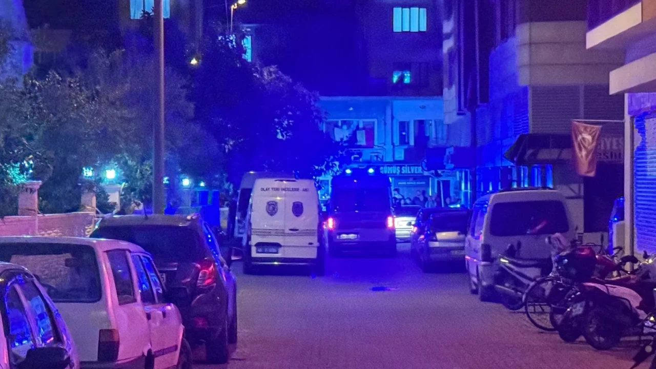 Sokak ortasında kurşun yağdırdı: İki kadın hayatını kaybetti