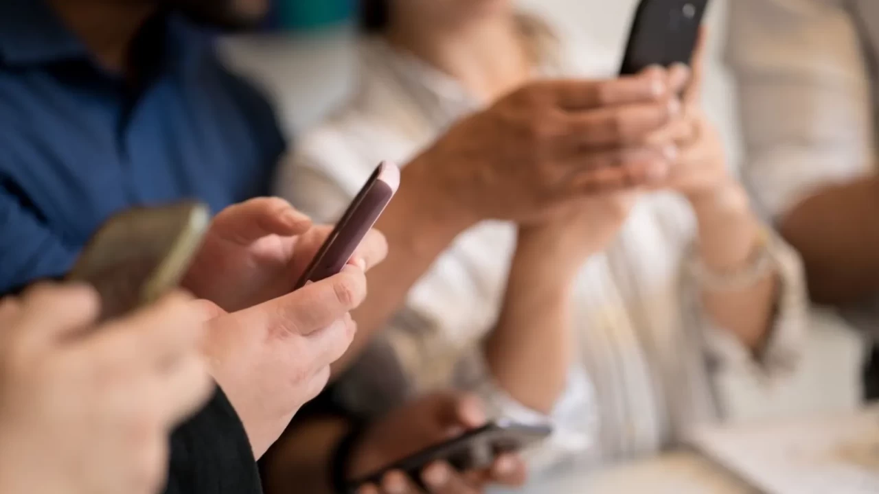 Norveç Sosyal Medya Yasağı Nedir, Kimleri Kapsıyor? 16 Yaş Sınırı Yasası Ne Zaman Yürürlüğe Girecek?