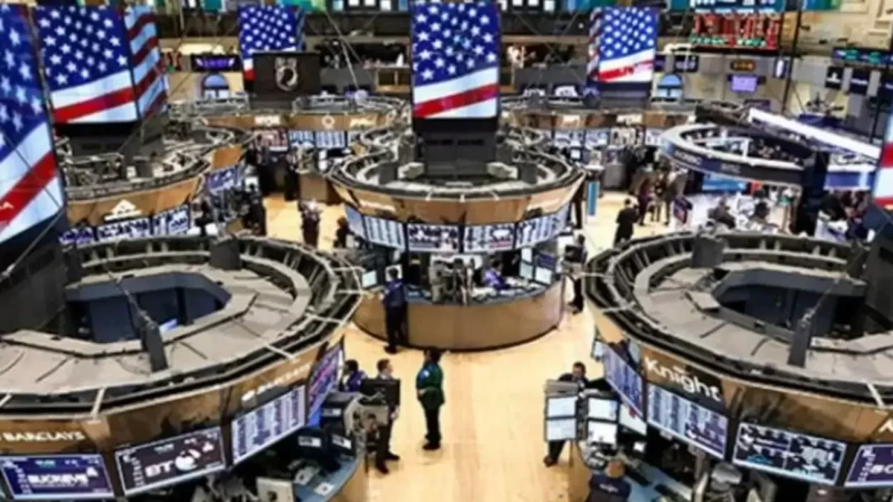 Wall Street'te teknoloji depremi: Yapay zeka endişeleri borsayı aşağı çekti